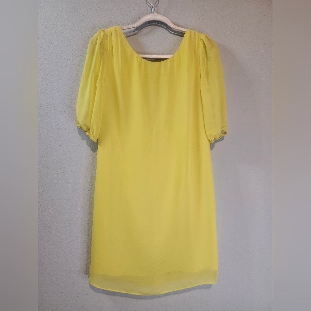 Gianni Bini Neon Yellow Pleat Sleeve Shift Dress Size XS